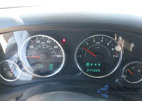 2013 Jeep Wrangler Unlimited Sahara из США, поврежденный, VIN 1C4BJWEG8DL557533